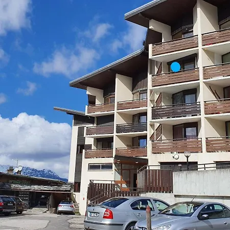 2 Pieces Au Pied Avec Balcon Et Garage A La Clusaz, Proche Des Pistes Et Du Ski-bus - Fr-1-459-169 *
